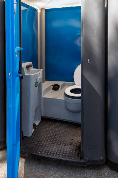 Best Portable bathroom rental  in Riverside, UT